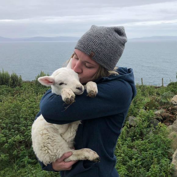 Meet your Posher, Amelia - Picture 1 of 1